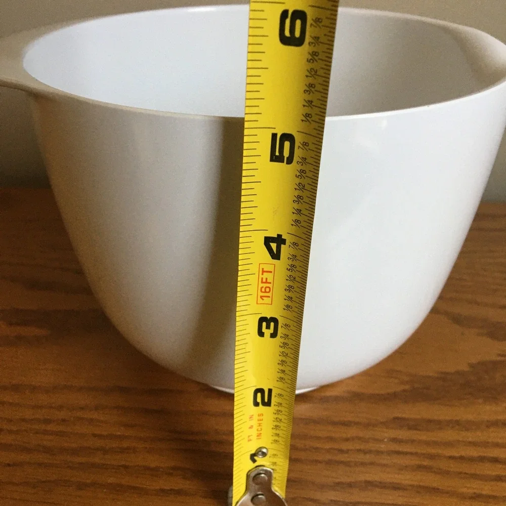 Rosti Denmark Melamine Spout Mixing Batter Bowl Nesting WHITE 1.5 L